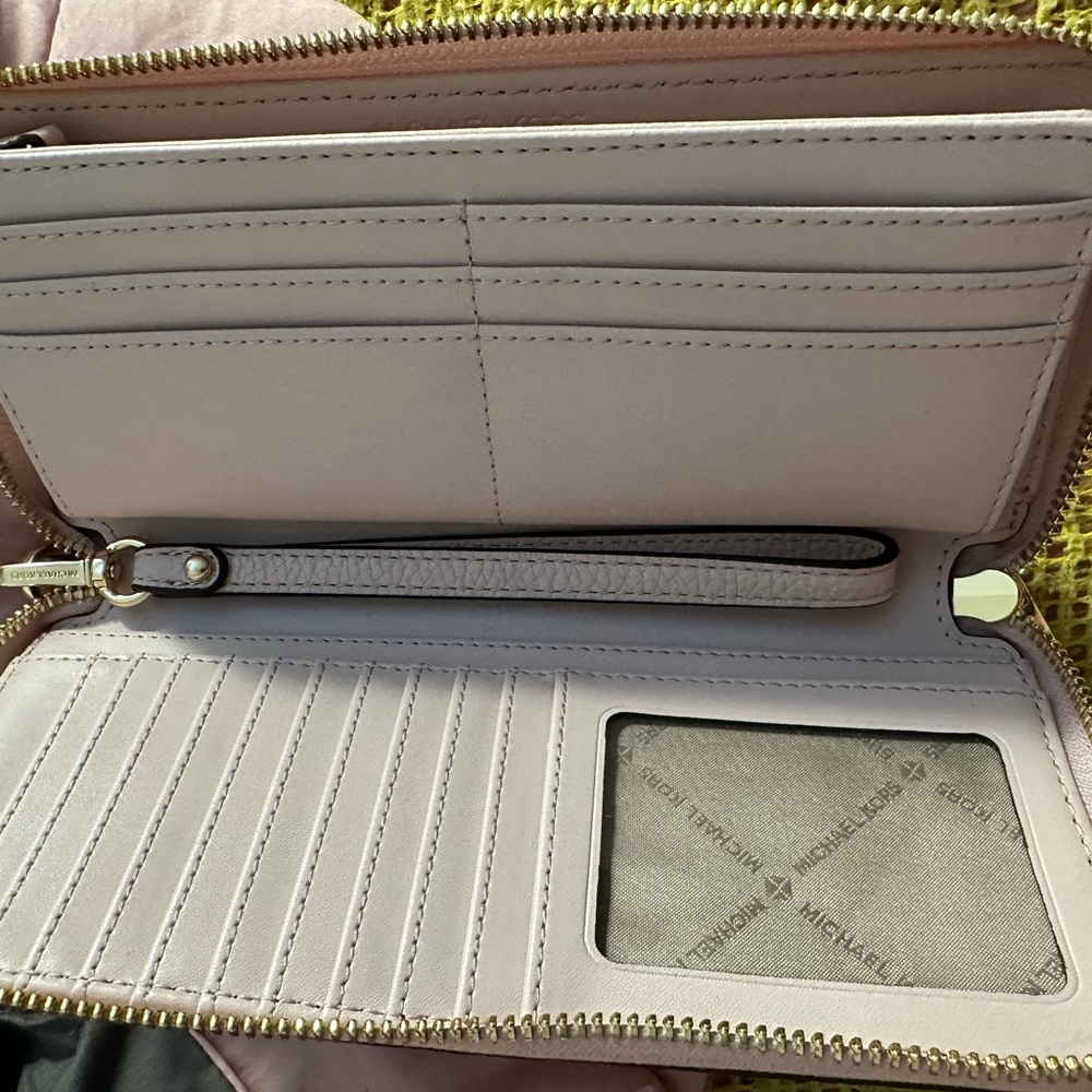 Powder Blush Large Travel Continental.